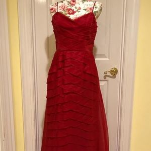 Fine Feathers red silk ball gown size 4